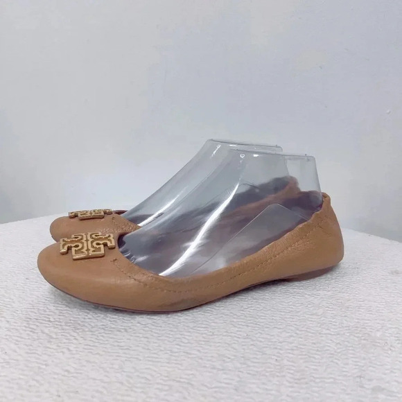 Tory Burch signature tan ballet flats 7 - Picture 10 of 16